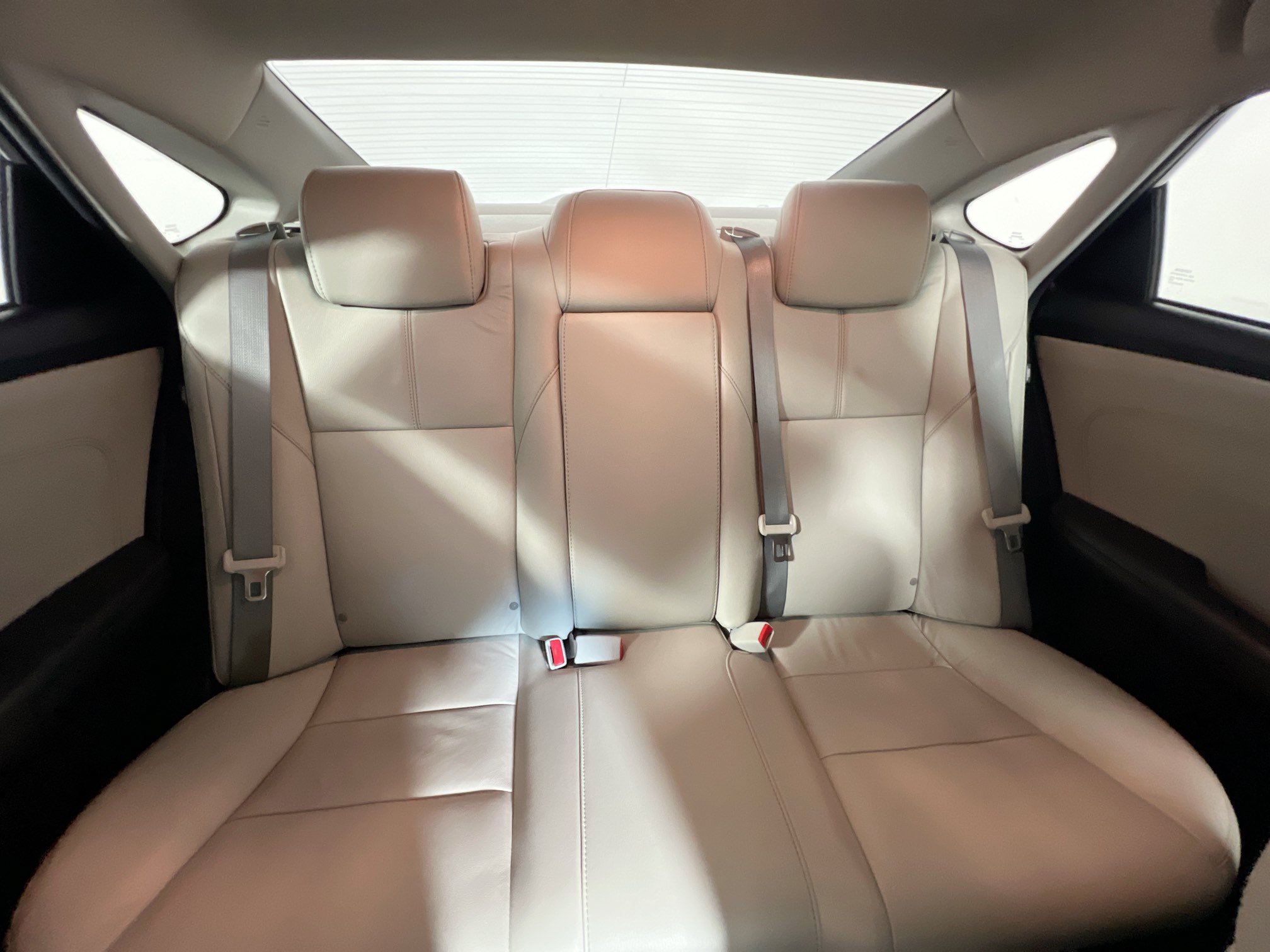 Used 2016 Toyota Avalon Touring FWD image 33
