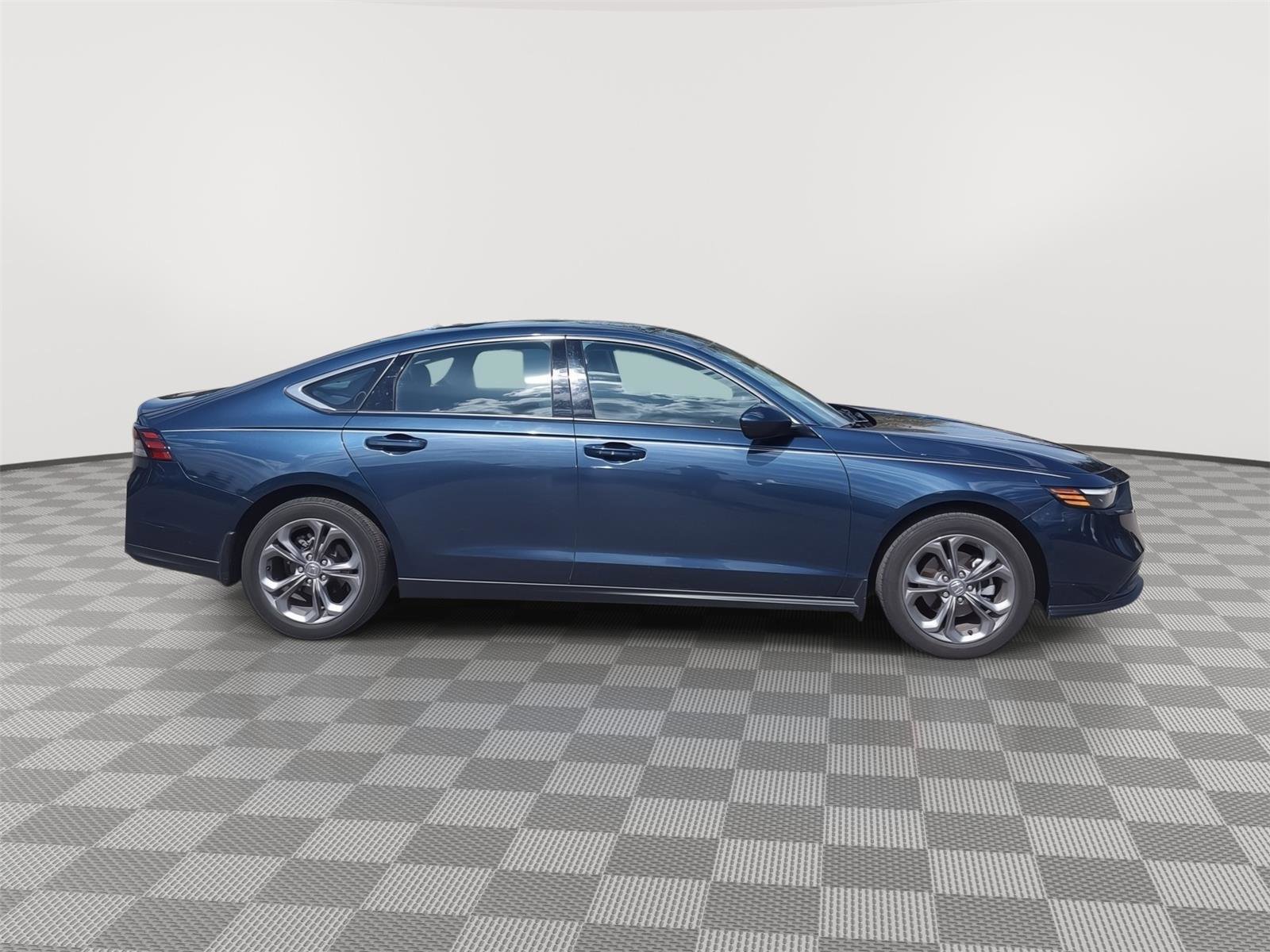 Used 2024 Honda Accord EX image 25