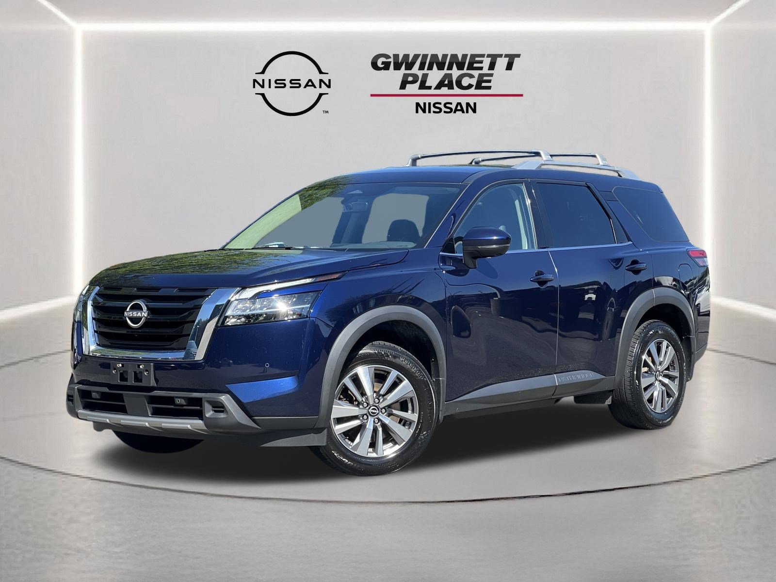 Used 2023 Nissan Pathfinder SL