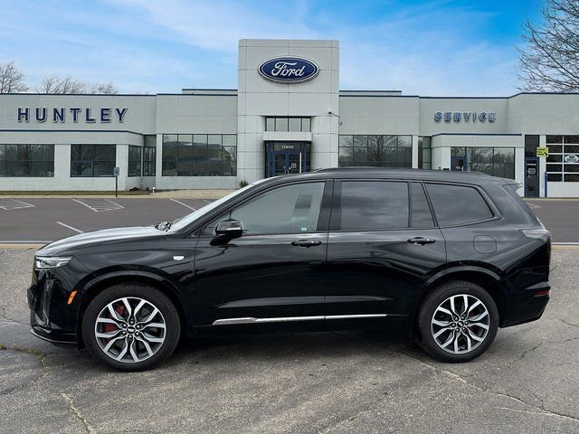 Used 2024 Cadillac XT6 Sport w/ Technology Package image 7