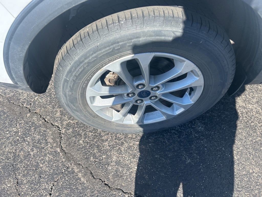 Used 2020 Ford Escape SE image 20