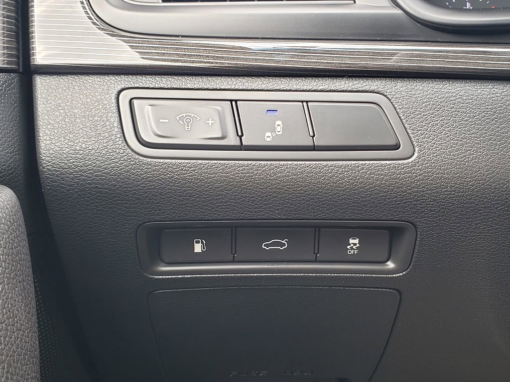 Used 2018 Hyundai Sonata Limited FWD image 29