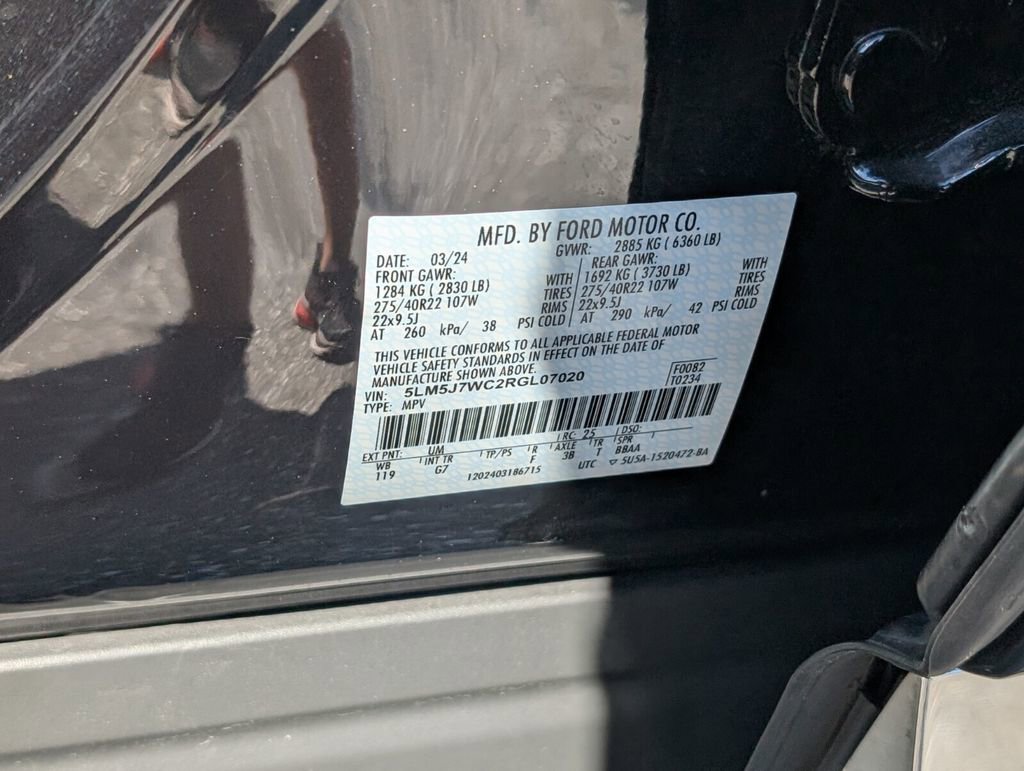 Used 2024 Lincoln Aviator Reserve w/ Equipment Group 201A image 19