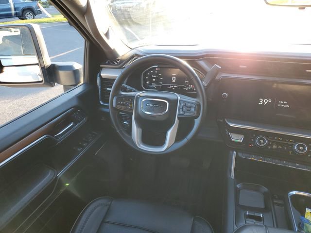 Used 2024 GMC Sierra 3500 Denali w/ Denali Reserve Package image 13