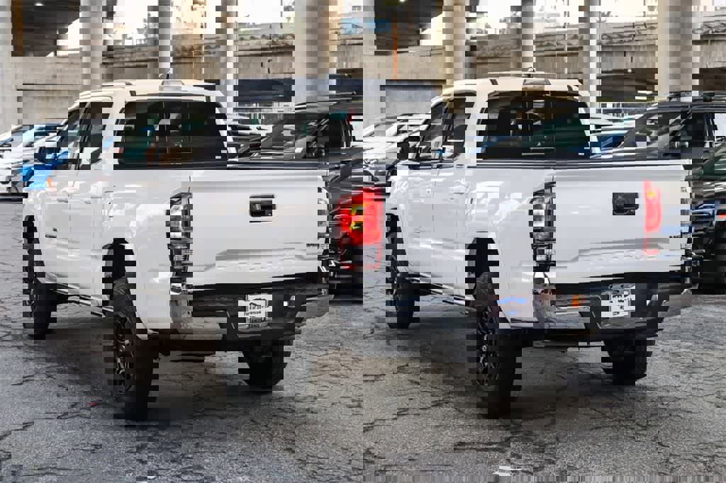Used 2022 Toyota Tacoma SR5 image 8