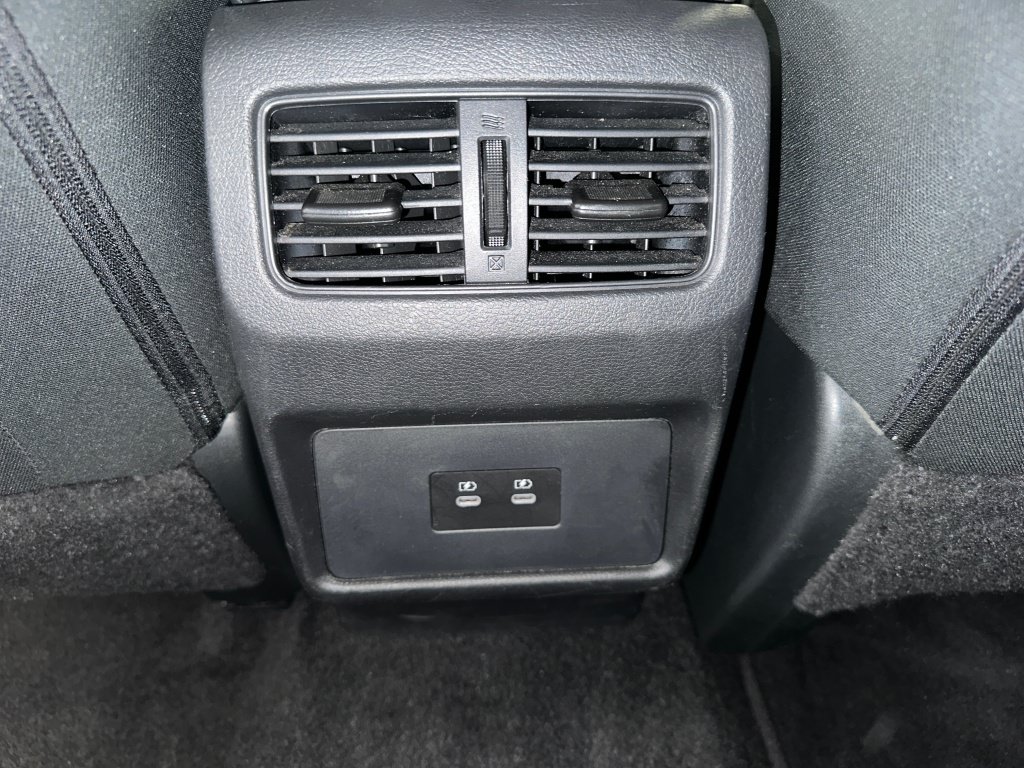 Used 2024 Nissan Rogue SV AWD/4WD image 20