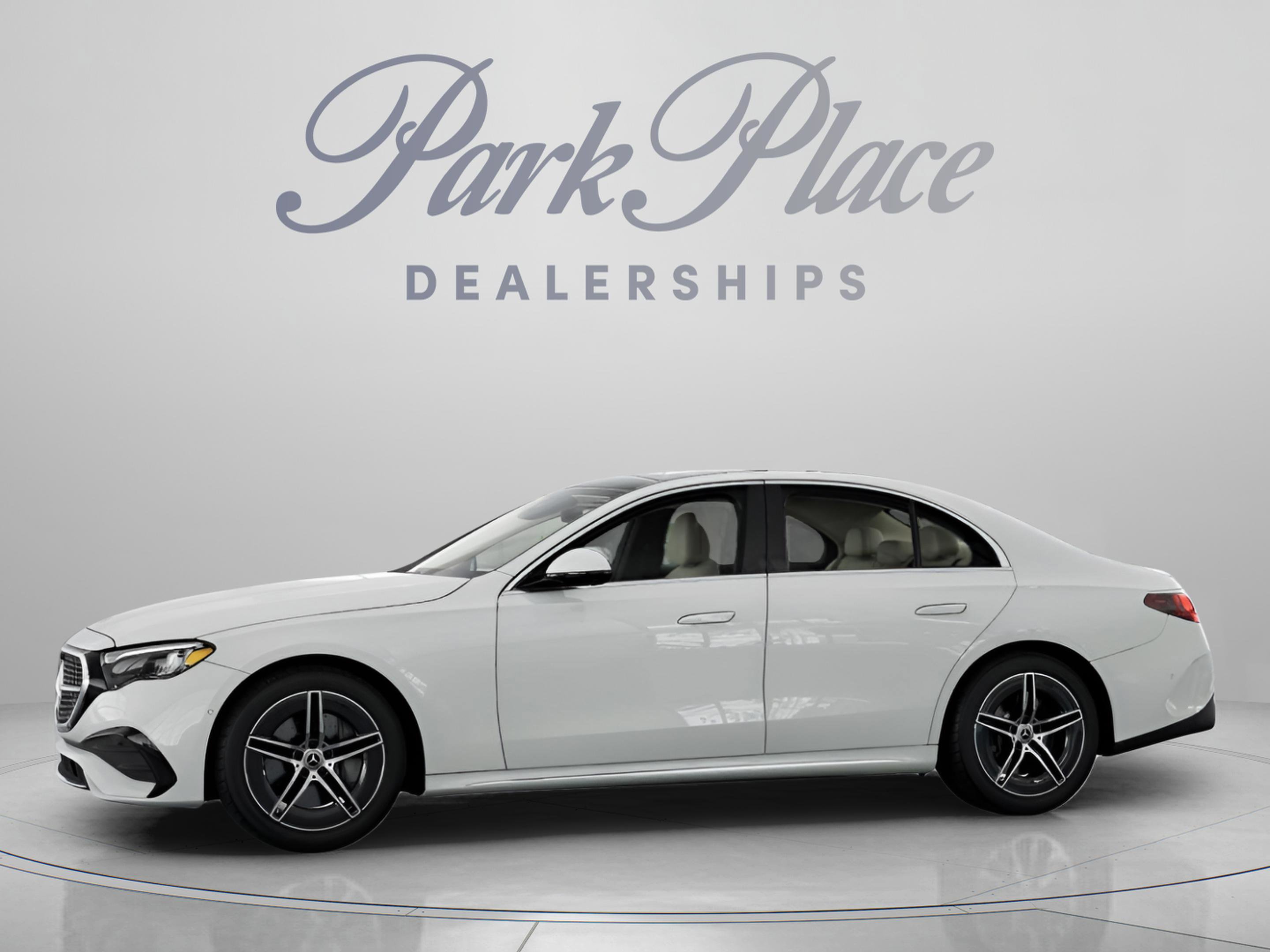 New 2026 Mercedes-Benz E 450 4MATIC Sedan image 4