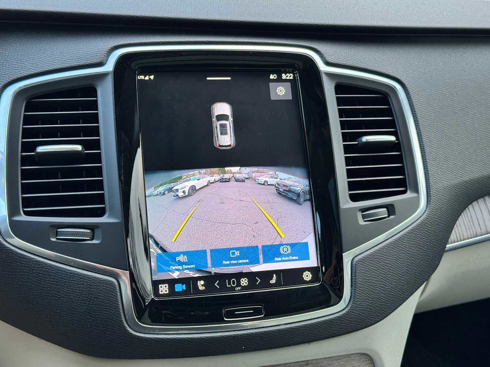 Certified 2023 Volvo XC90 T8 Core w/ Protection Package Premier image 23