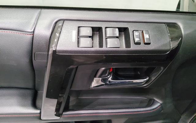 Used 2020 Toyota 4Runner TRD Off-Road Premium w/ Moonroof Package AWD/4WD image 19