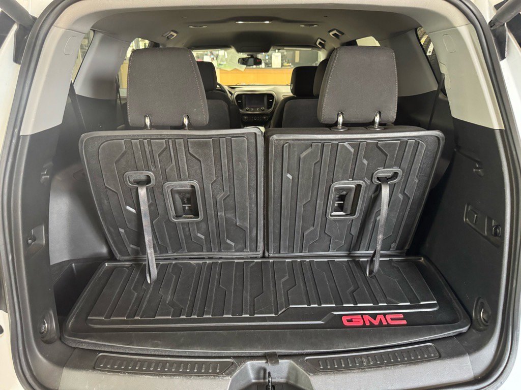 Used 2023 GMC Acadia AT4 w/ Trailering Package image 10