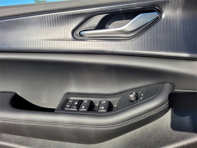 New 2025 Jeep Grand Cherokee Altitude image 22