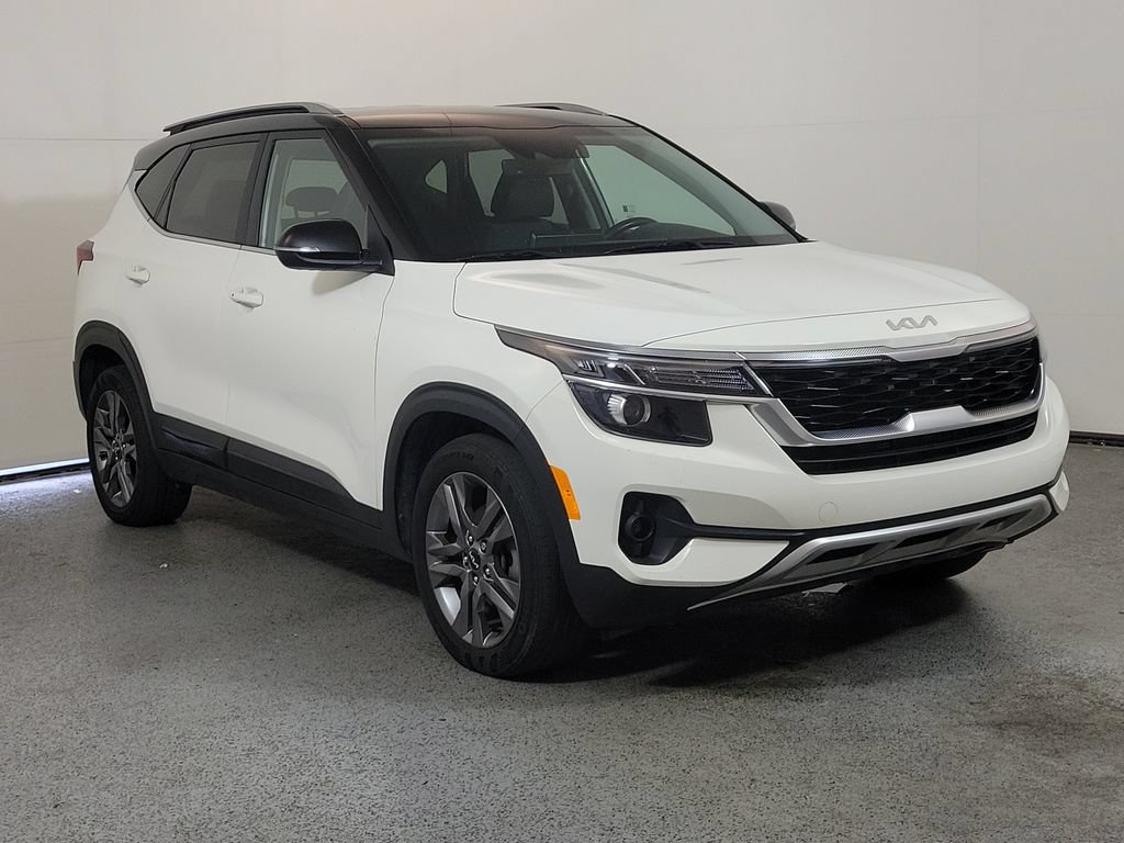 Used 2023 Kia Seltos S w/ Navigation Package
