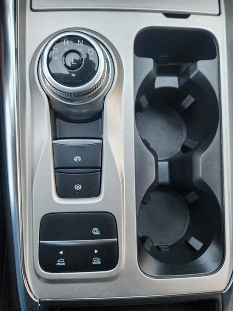 Used 2022 Ford Explorer XLT w/ Equipment Group 202A image 29