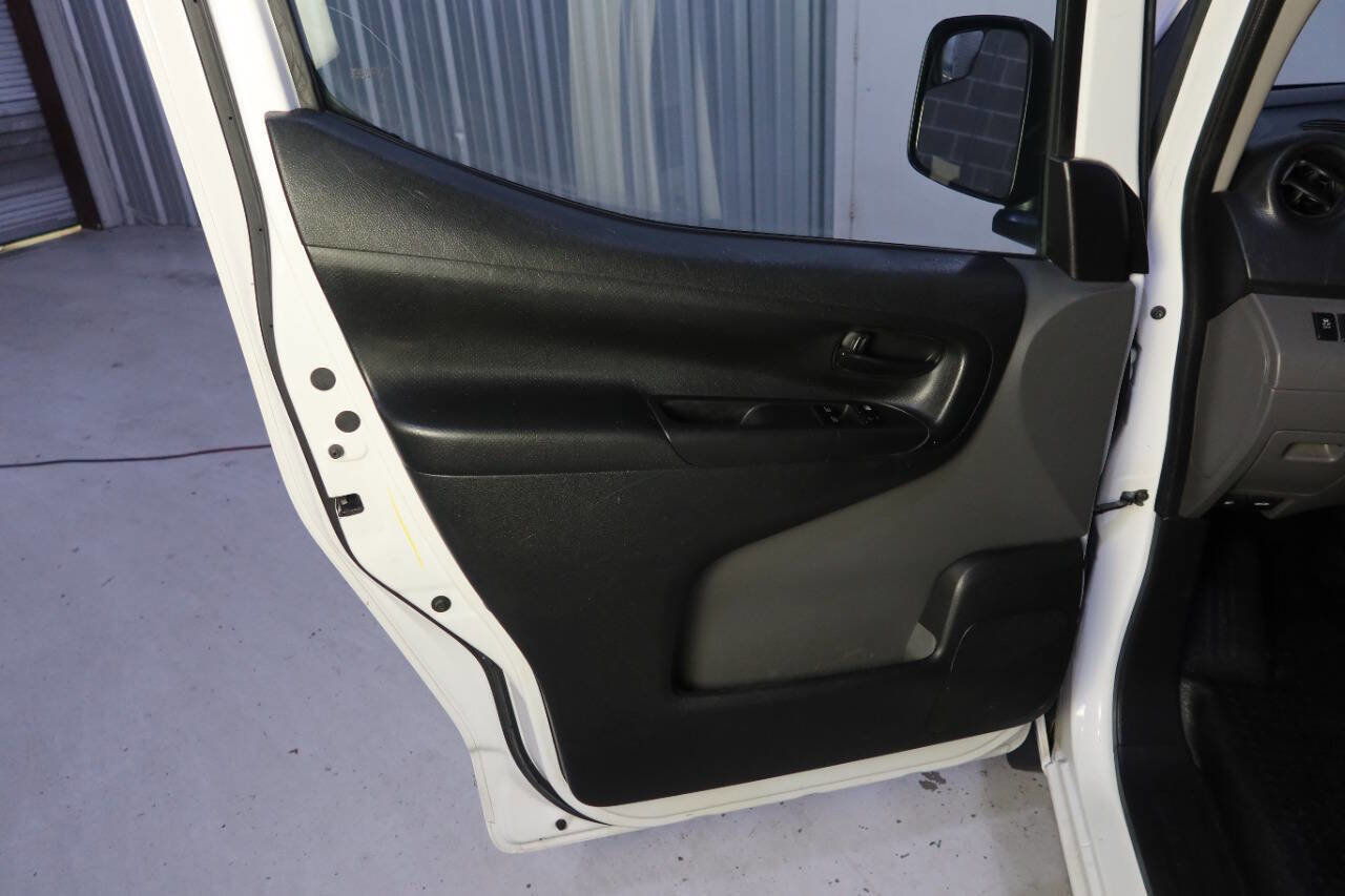Used 2017 Nissan NV200 S w/ Back Door Glass Package FWD image 22