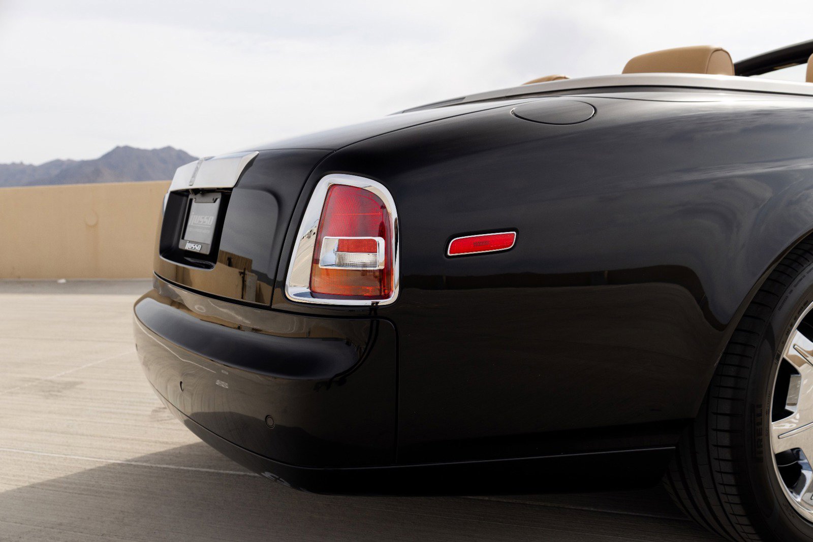 Used 2009 Rolls-Royce Phantom Drophead Coupe RWD image 53