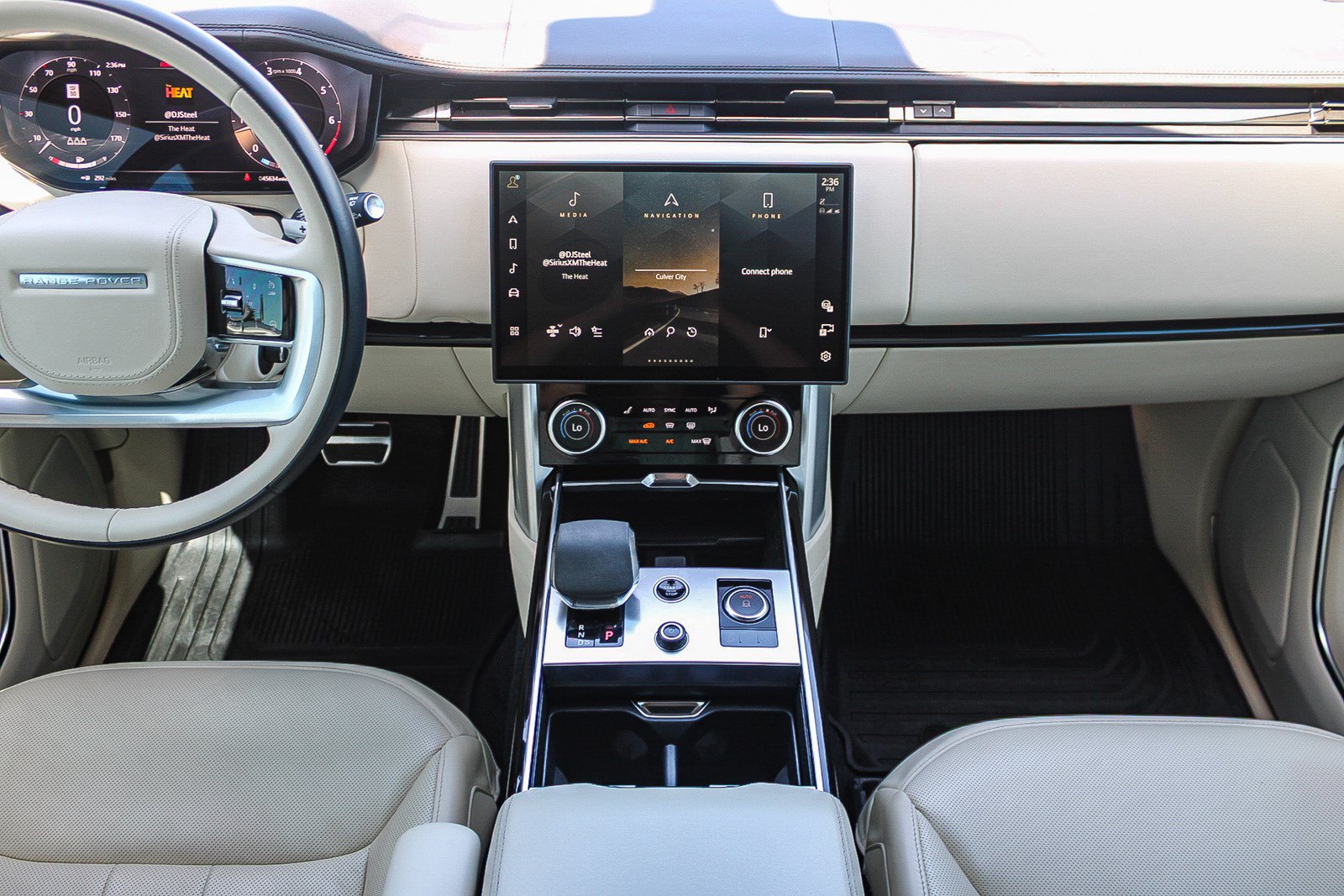 Used 2023 Land Rover Range Rover SE AWD/4WD image 13