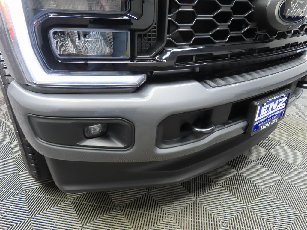 Used 2025 Ford F350 Lariat w/ Black Appearance Package image 56