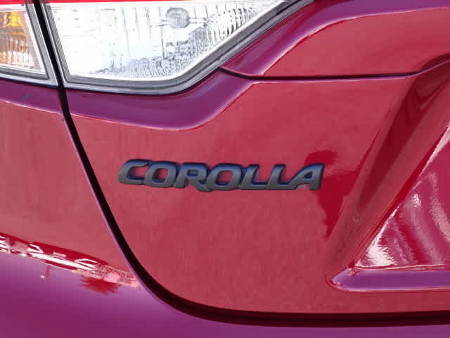 Certified 2025 Toyota Corolla SE FWD image 10