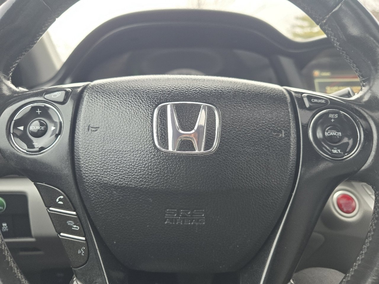 Used 2015 Honda Accord EX-L image 25