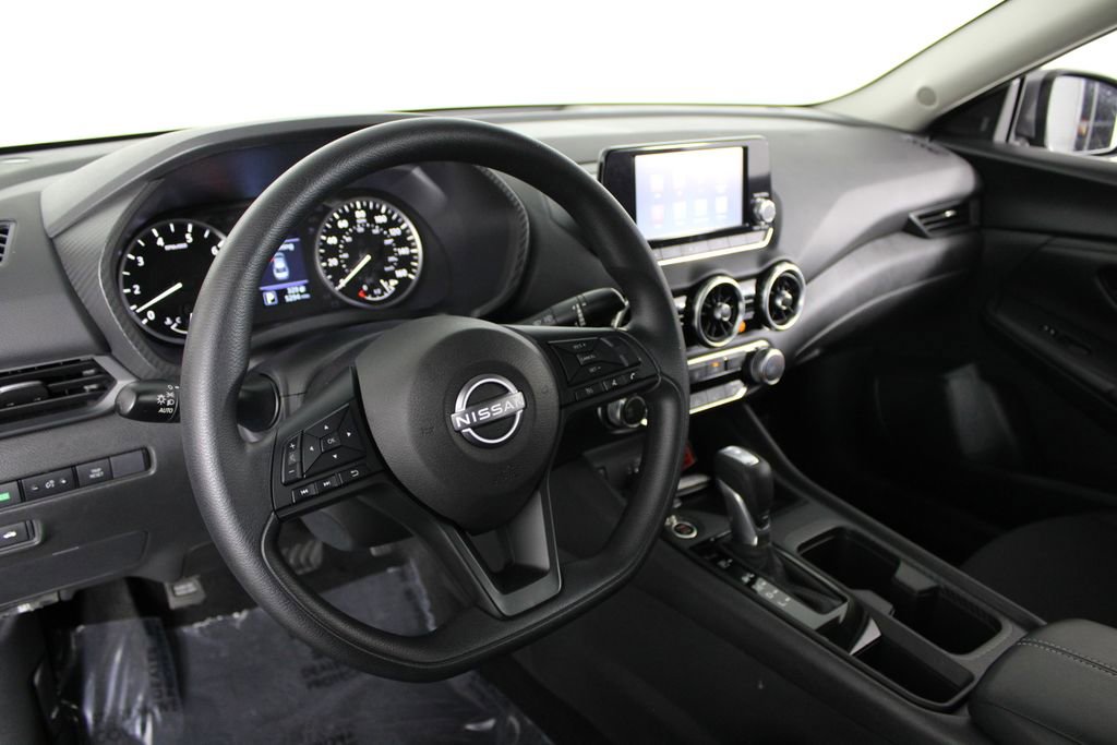 Certified 2025 Nissan Sentra S image 18