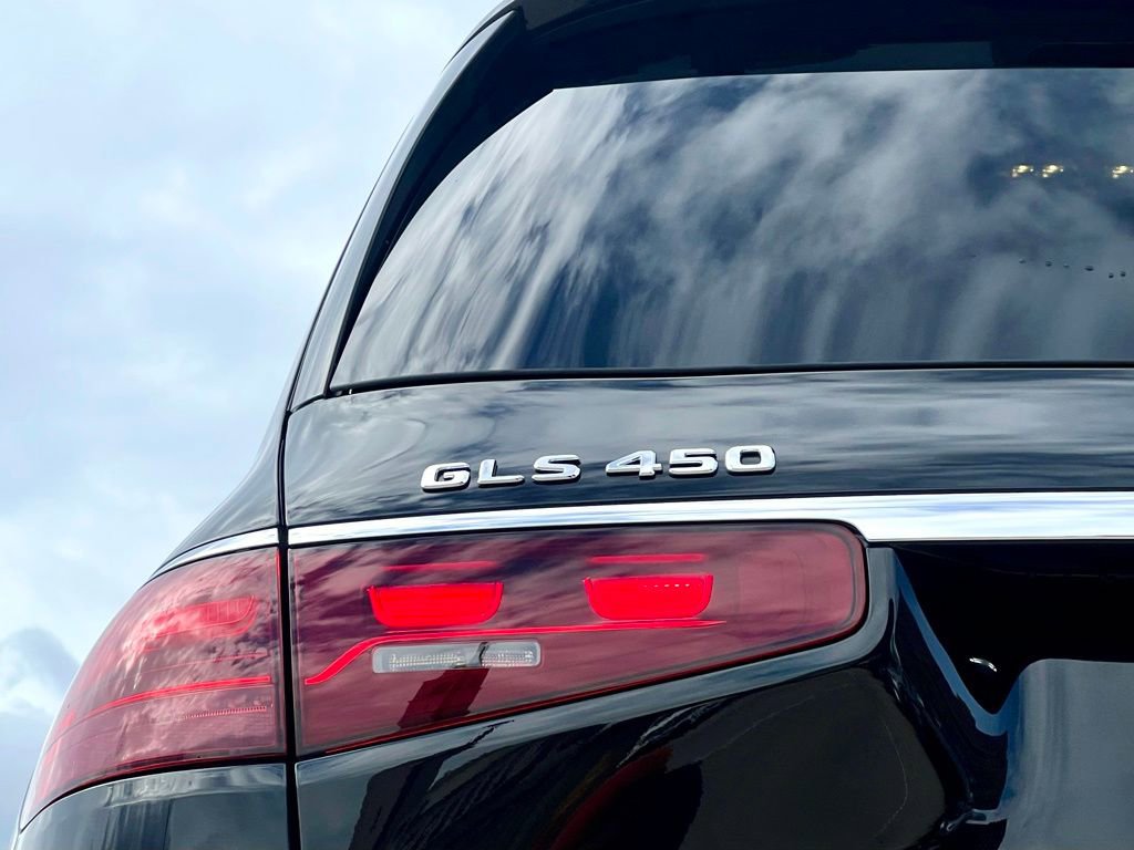 Certified 2025 Mercedes-Benz GLS 450 4MATIC image 23