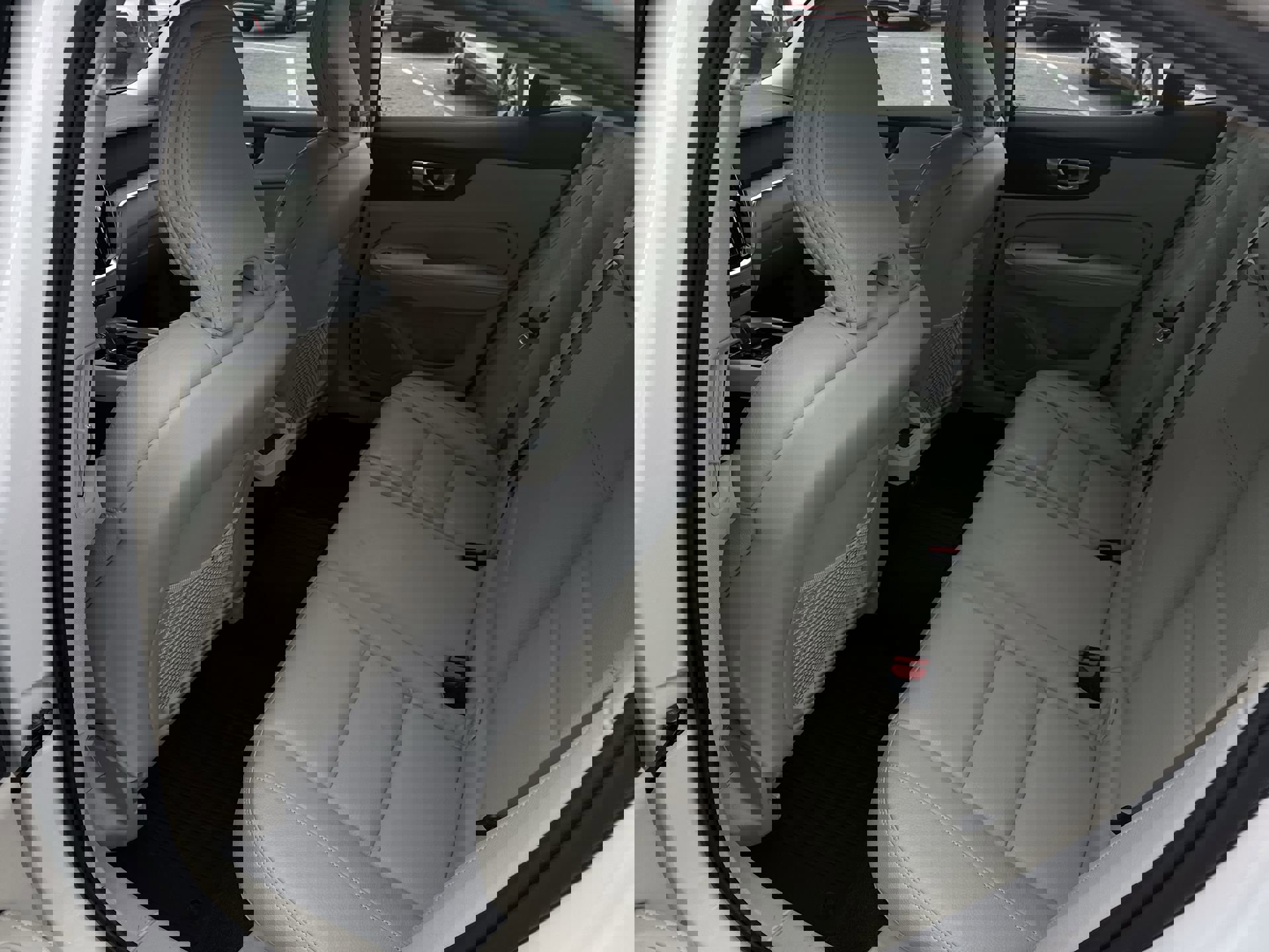 Used 2024 Volvo S60 B5 Plus w/ Climate Package image 22