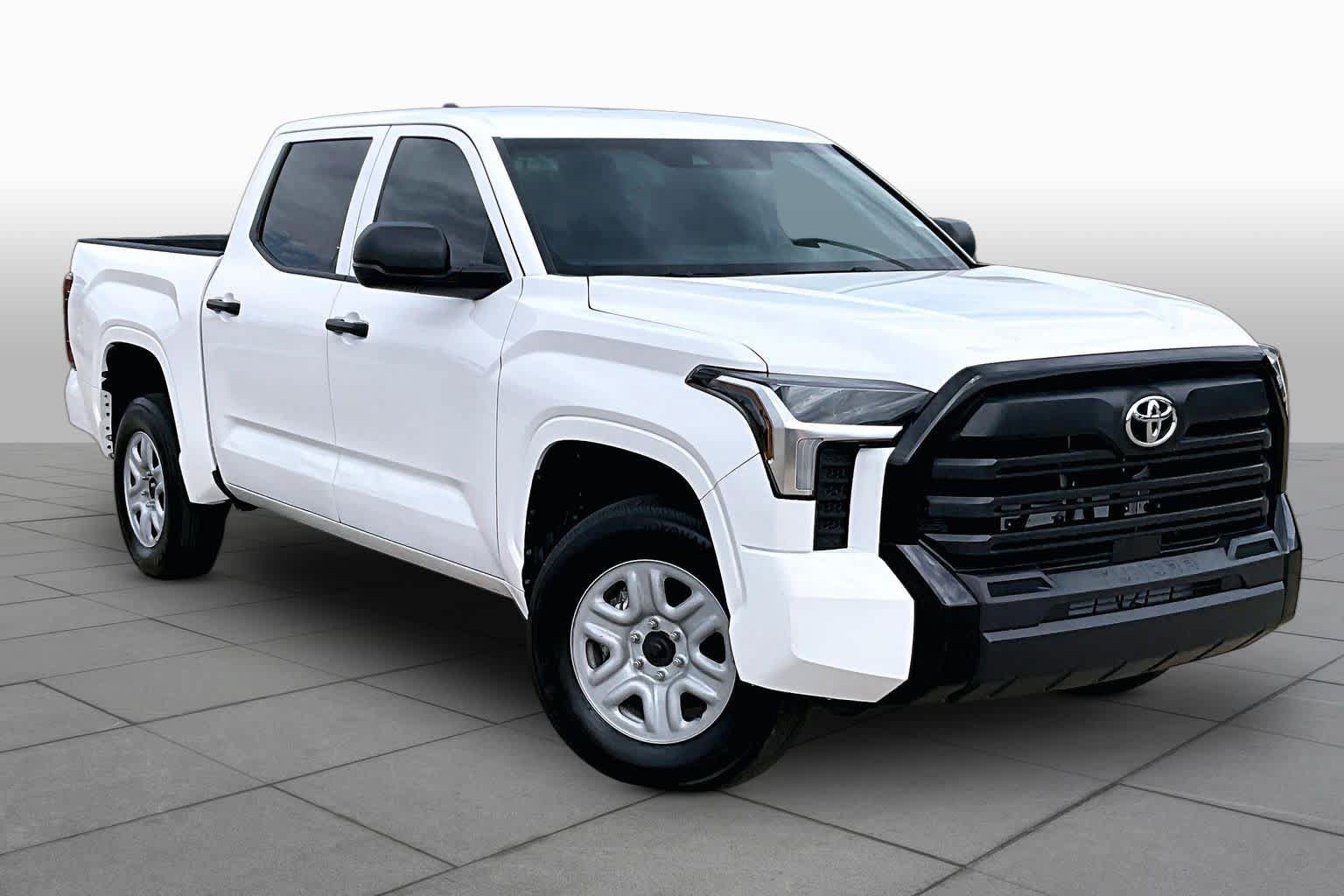 Used 2026 Toyota Tundra SR AWD/4WD image 3
