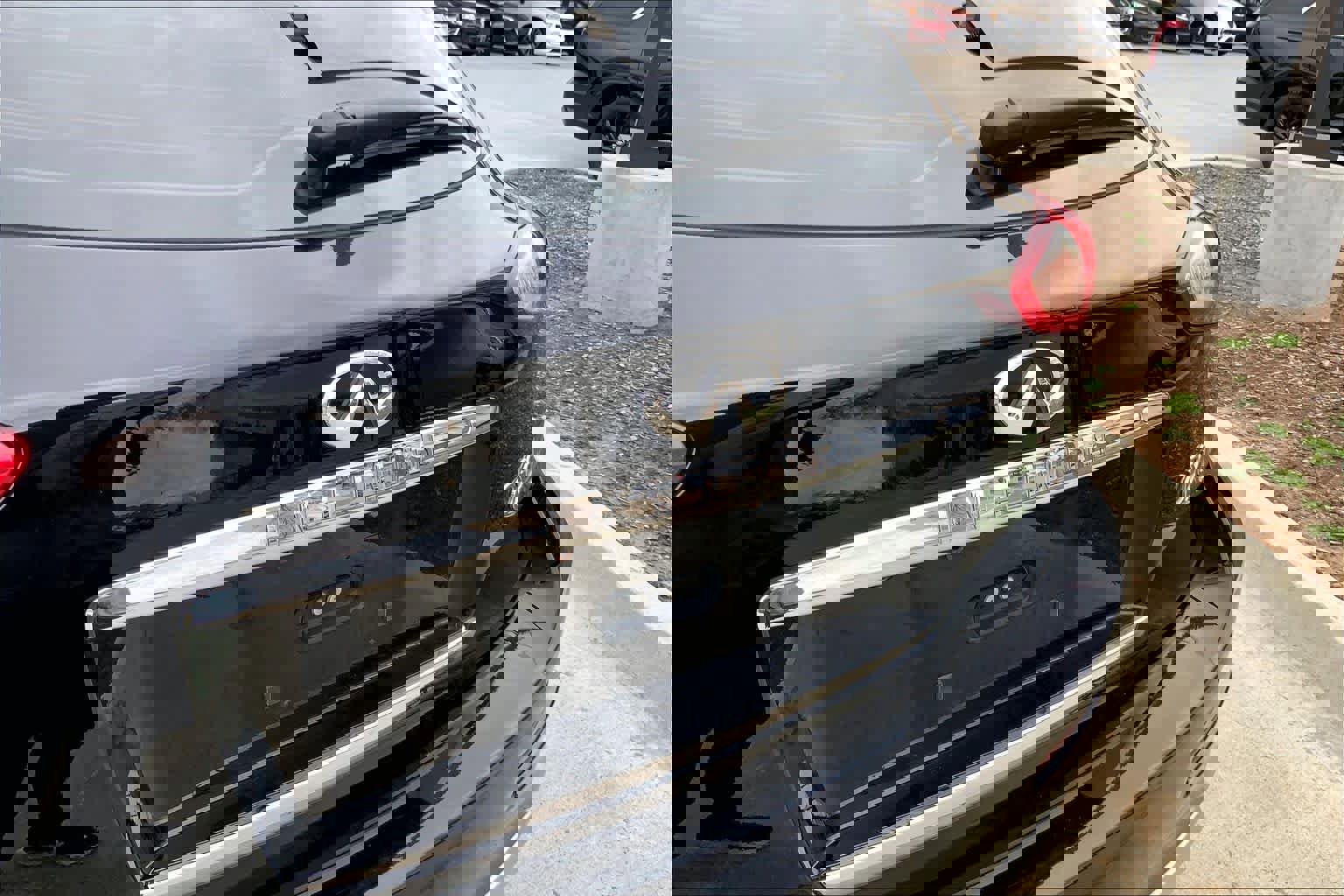 Used 2017 INFINITI QX50 w/ Premium Package image 33