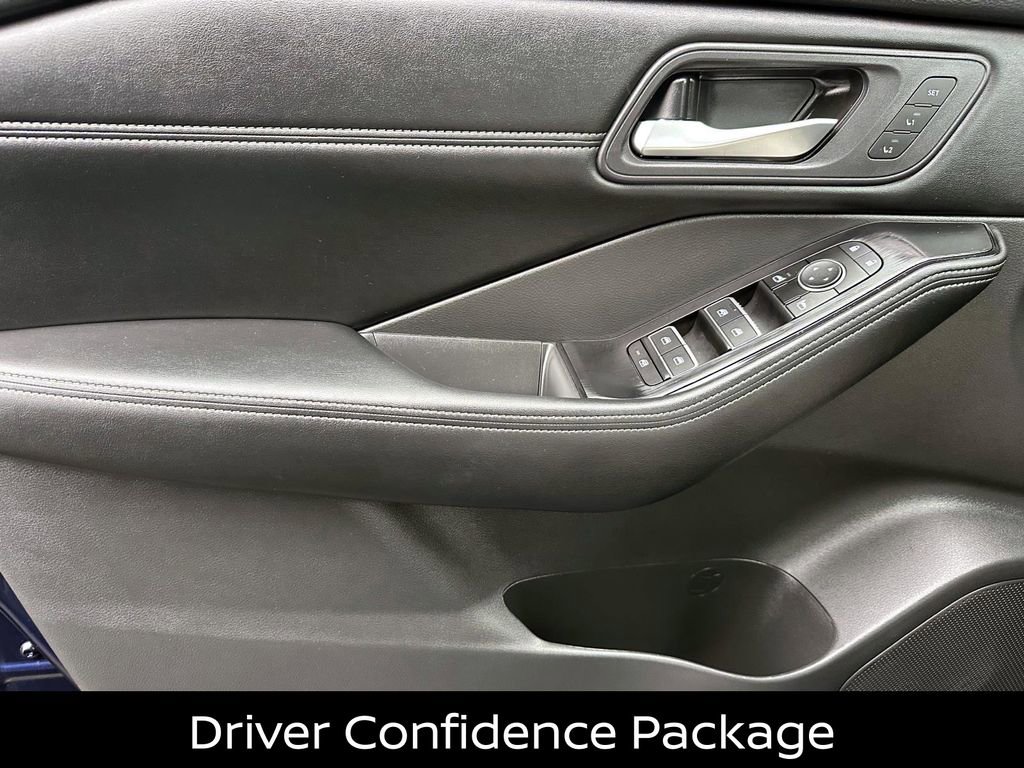 Certified 2024 Nissan Rogue SL w/ SL Premium Package image 20