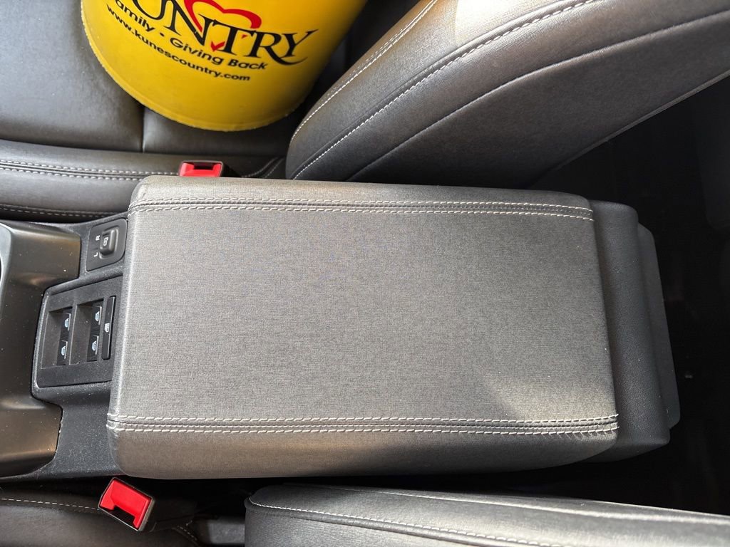 Used 2025 Ford Bronco Badlands image 39