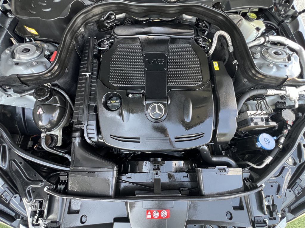 Used 2014 Mercedes-Benz E 350 4MATIC Sedan w/ Premium 1 Package image 33