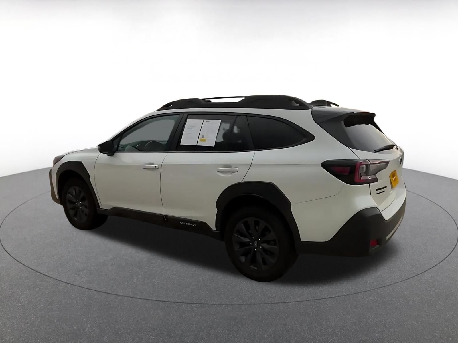 Used 2024 Subaru Outback Onyx Edition AWD/4WD image 9