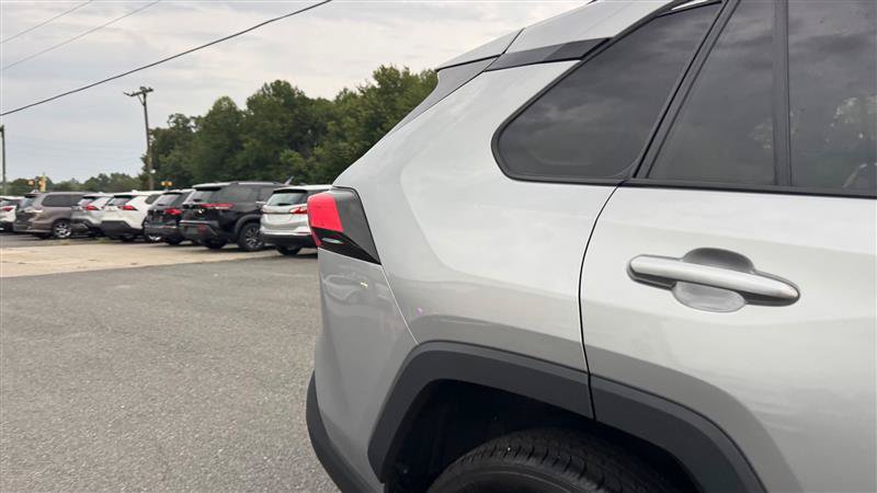 Used 2022 Toyota RAV4 XLE w/ Convenience Package AWD/4WD image 21