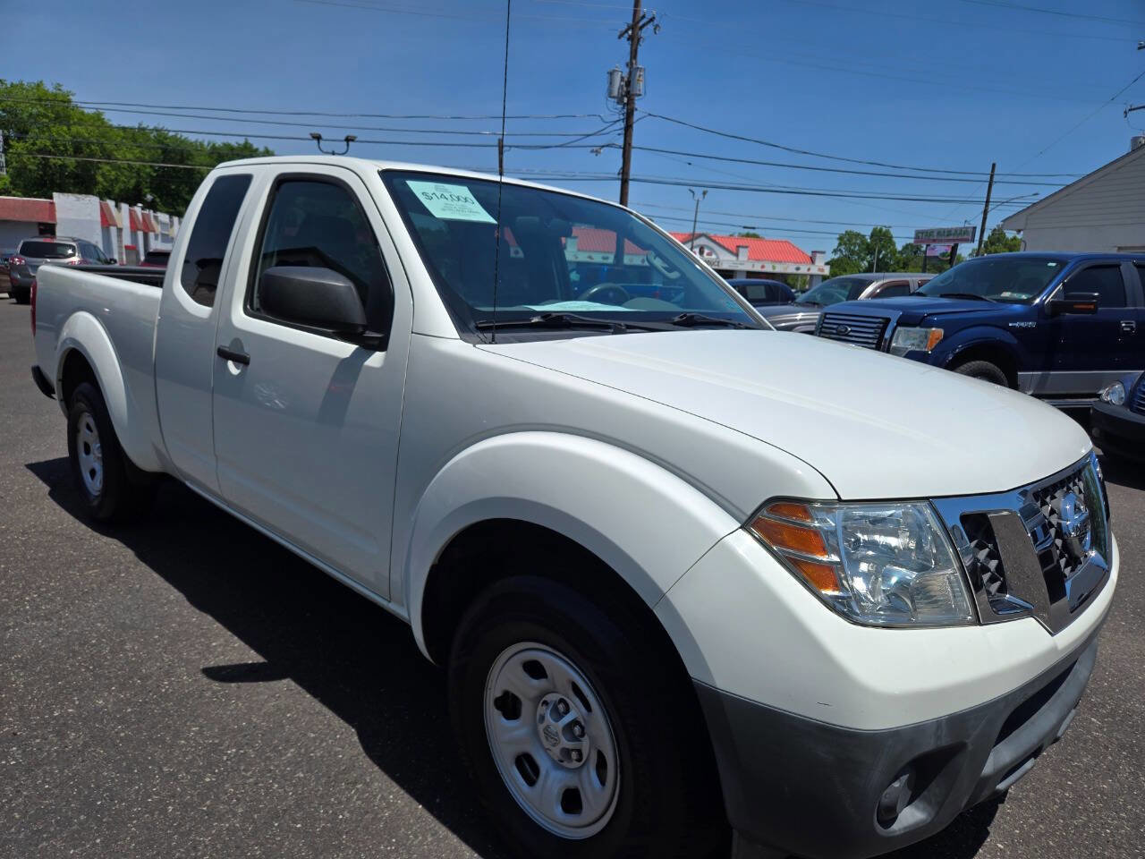 Used 2015 Nissan Frontier S RWD image 4