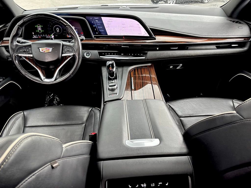 Used 2024 Cadillac Escalade ESV Premium Luxury AWD/4WD image 15