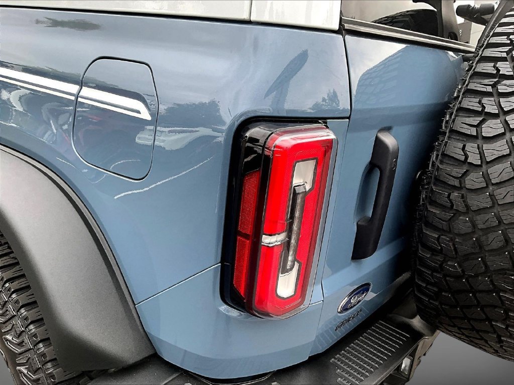 Used 2024 Ford Bronco Heritage Edition AWD/4WD image 24