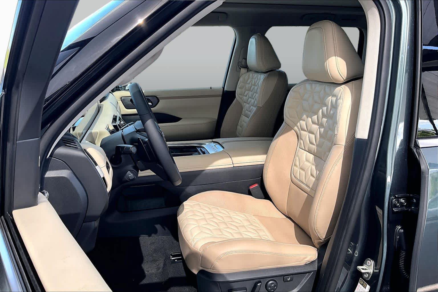 New 2026 Nissan Armada Platinum Reserve AWD/4WD image 15
