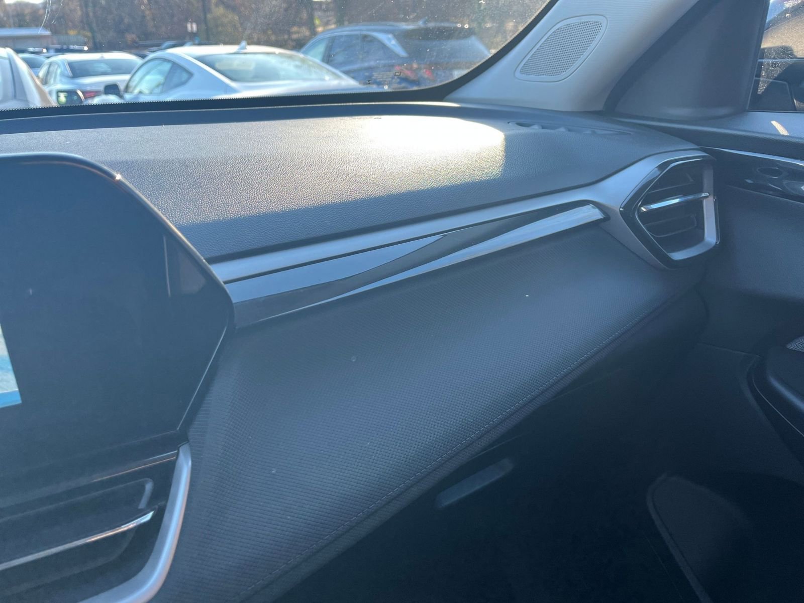 Used 2025 Chevrolet TrailBlazer LT image 29