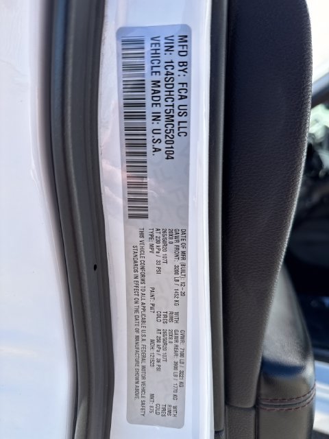 Used 2021 Dodge Durango R/T w/ Blacktop Package RWD image 28