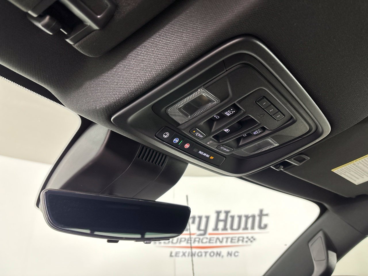 Used 2024 Chevrolet Silverado 2500 High Country w/ High Country Premium Package AWD/4WD image 18