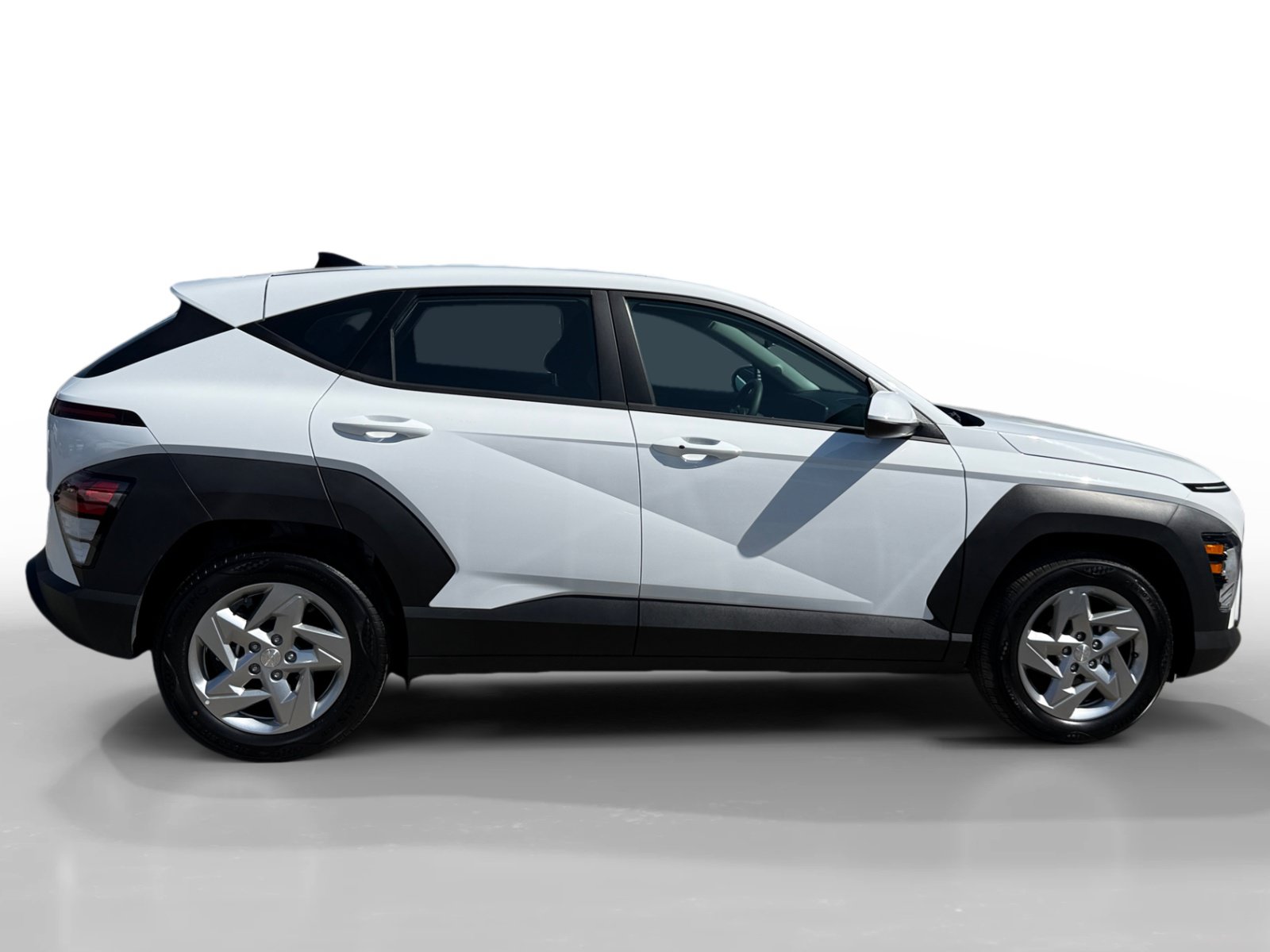 Certified 2026 Hyundai Kona SE FWD image 6