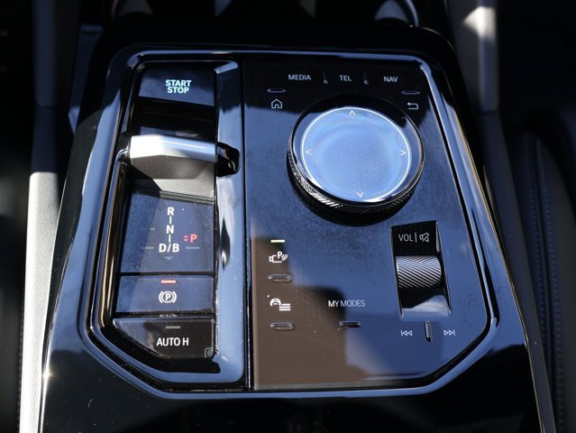 Certified 2024 BMW i5 eDrive40i w/ M Sport Package RWD image 18