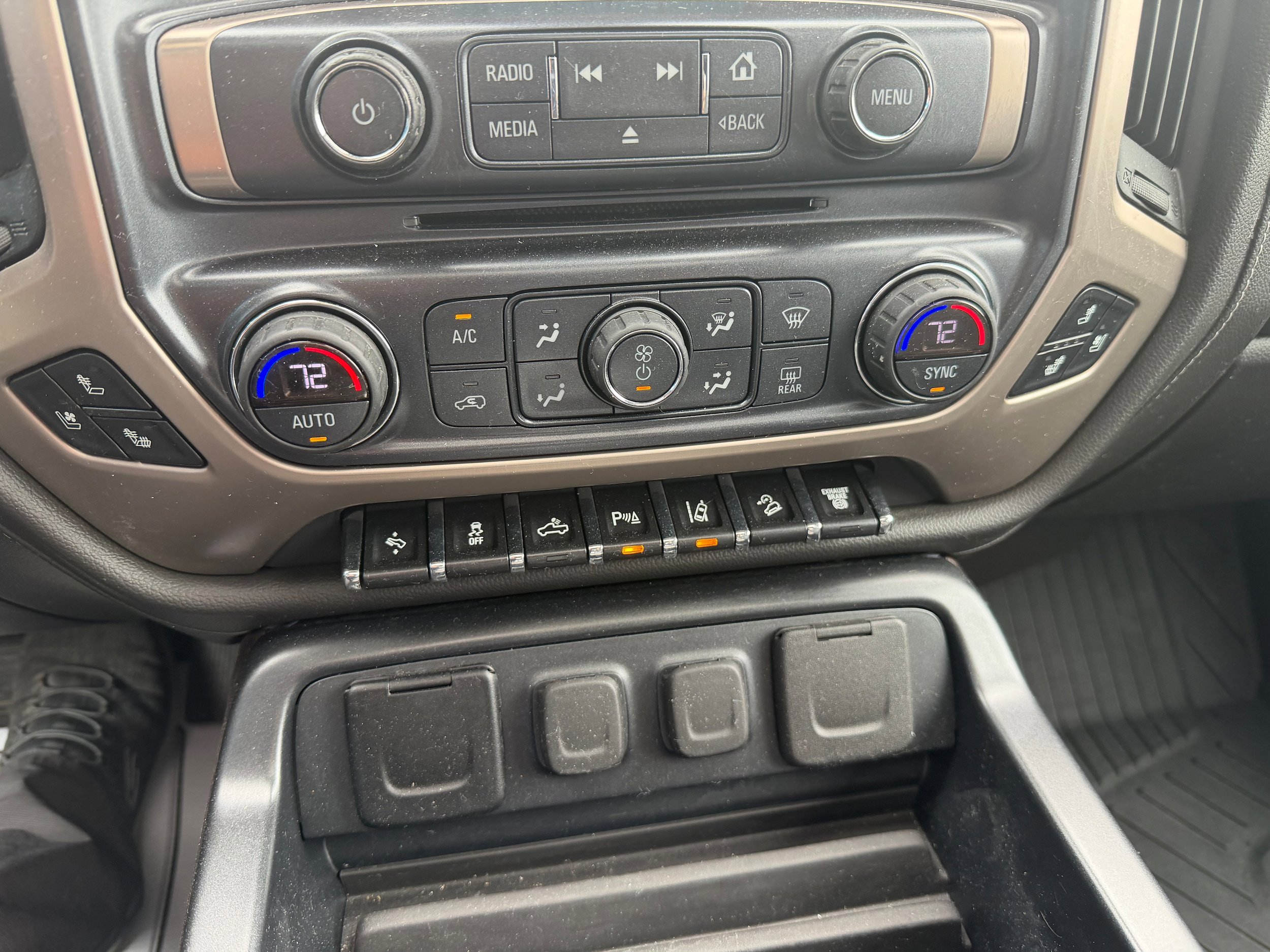 Used 2019 GMC Sierra 2500 Denali w/ Duramax Plus Package AWD/4WD image 20