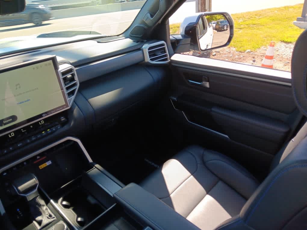 Used 2024 Toyota Tundra Platinum AWD/4WD image 19