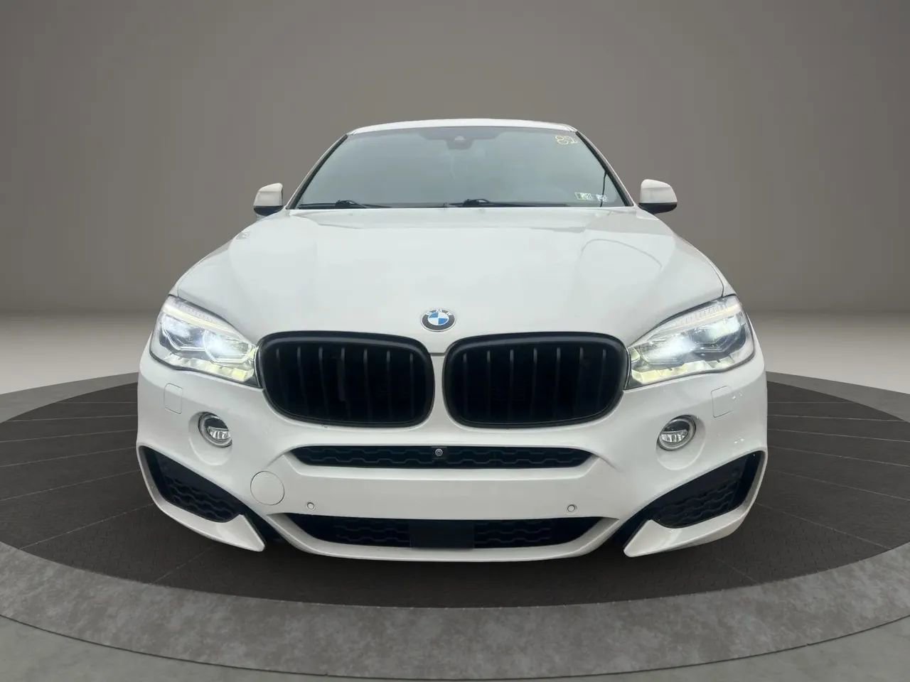Used 2018 BMW X6 xDrive50i AWD/4WD image 2