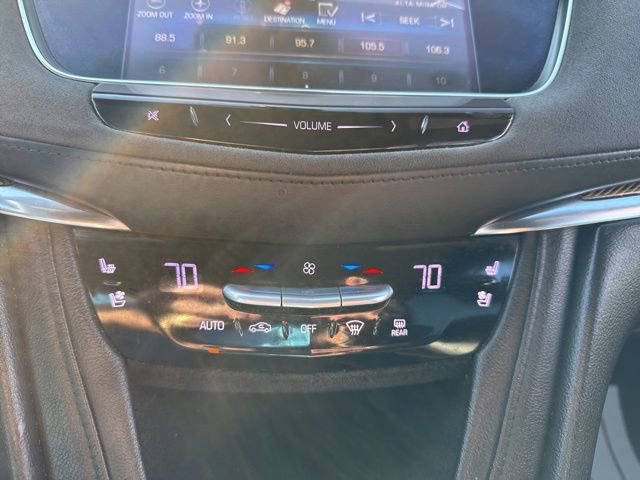 Used 2017 Cadillac XT5 Platinum w/ Driver Assist Package AWD/4WD image 38