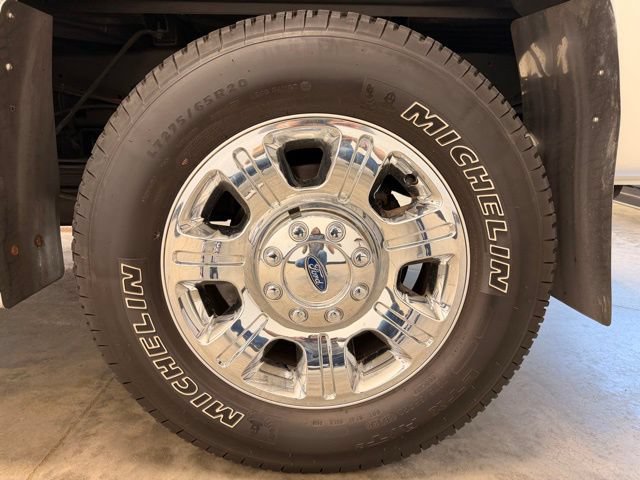 Used 2015 Ford F250 Lariat w/ Lariat Ultimate Package AWD/4WD image 13