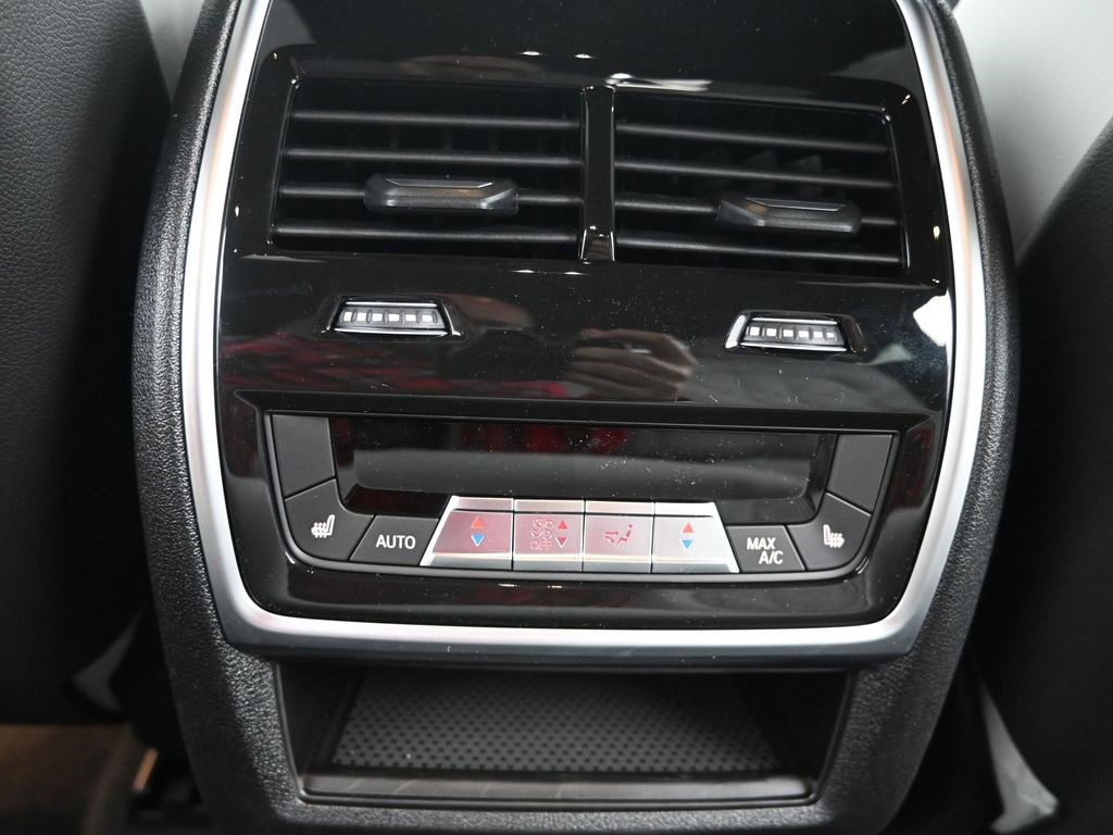 New 2026 BMW X6 M60i image 32