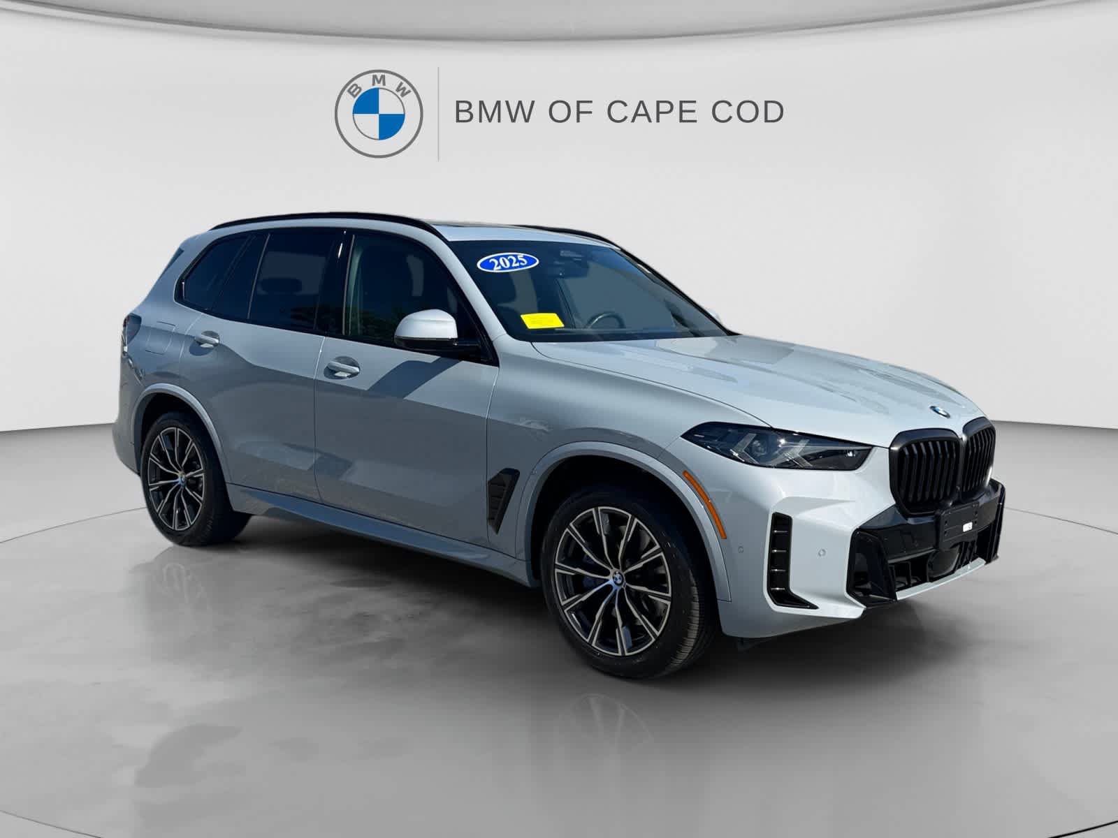 Used 2025 BMW X5 xDrive40i w/ M Sport Package AWD/4WD video 1