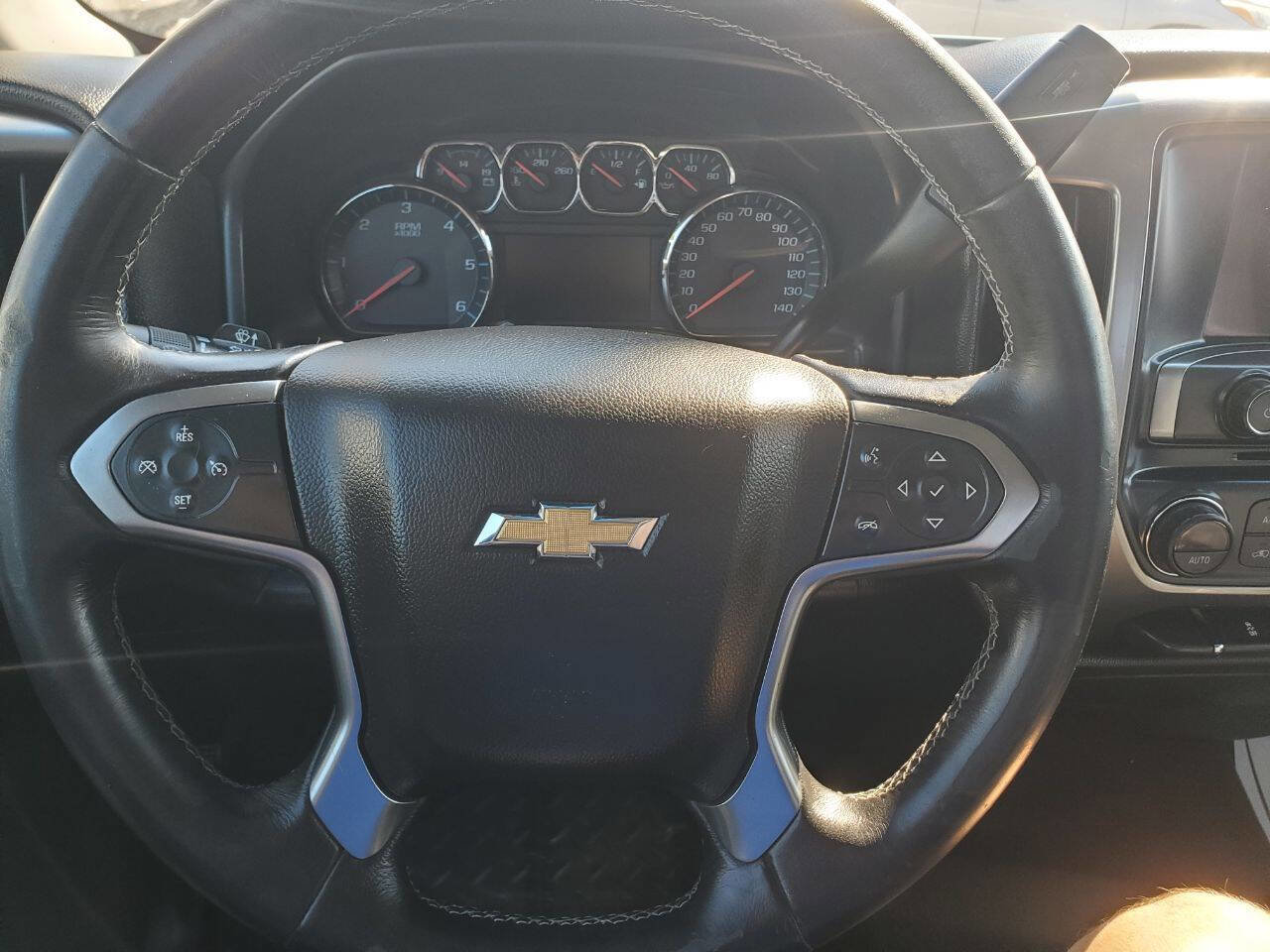 Used 2018 Chevrolet Silverado 1500 LT w/ All Star Edition image 13